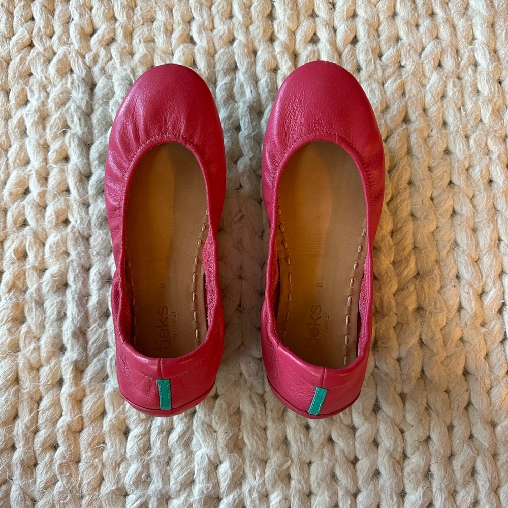 Tieks ballet flats magenta size 8